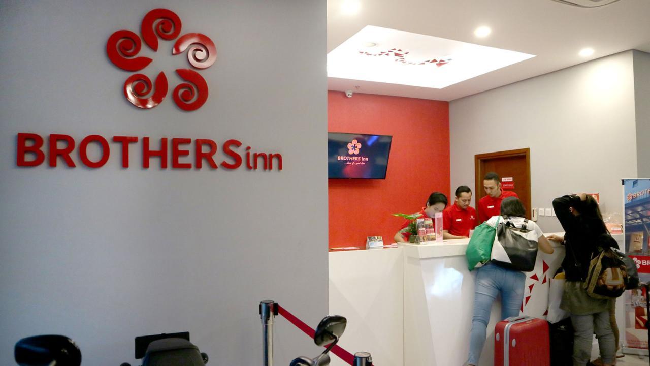 Brothers Inn Sukoharjo Exteriör bild